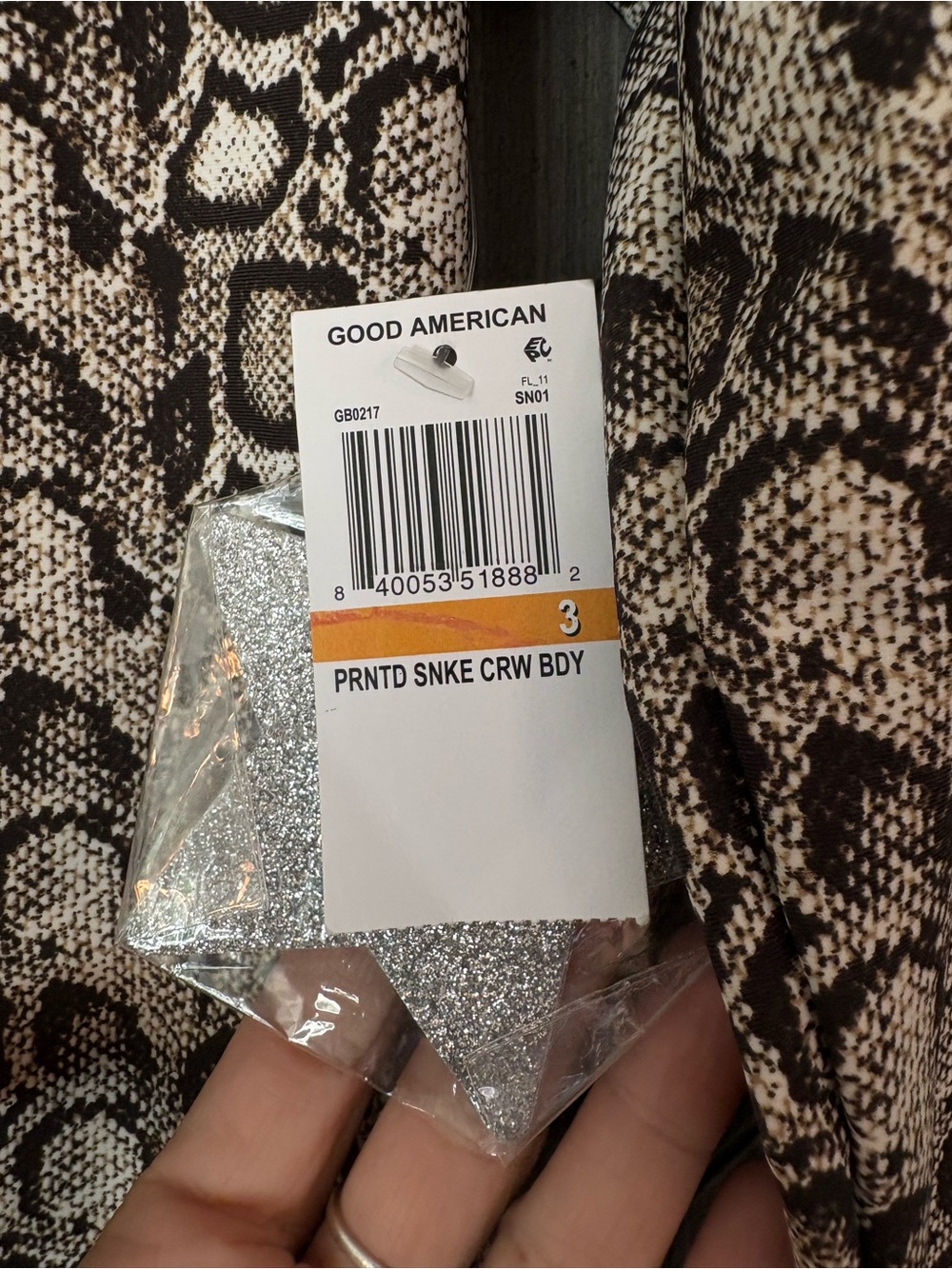 NWT Good American Snakeskin Print Crew Neck Bodysuit Size 3 Large - Picture 7 of 13